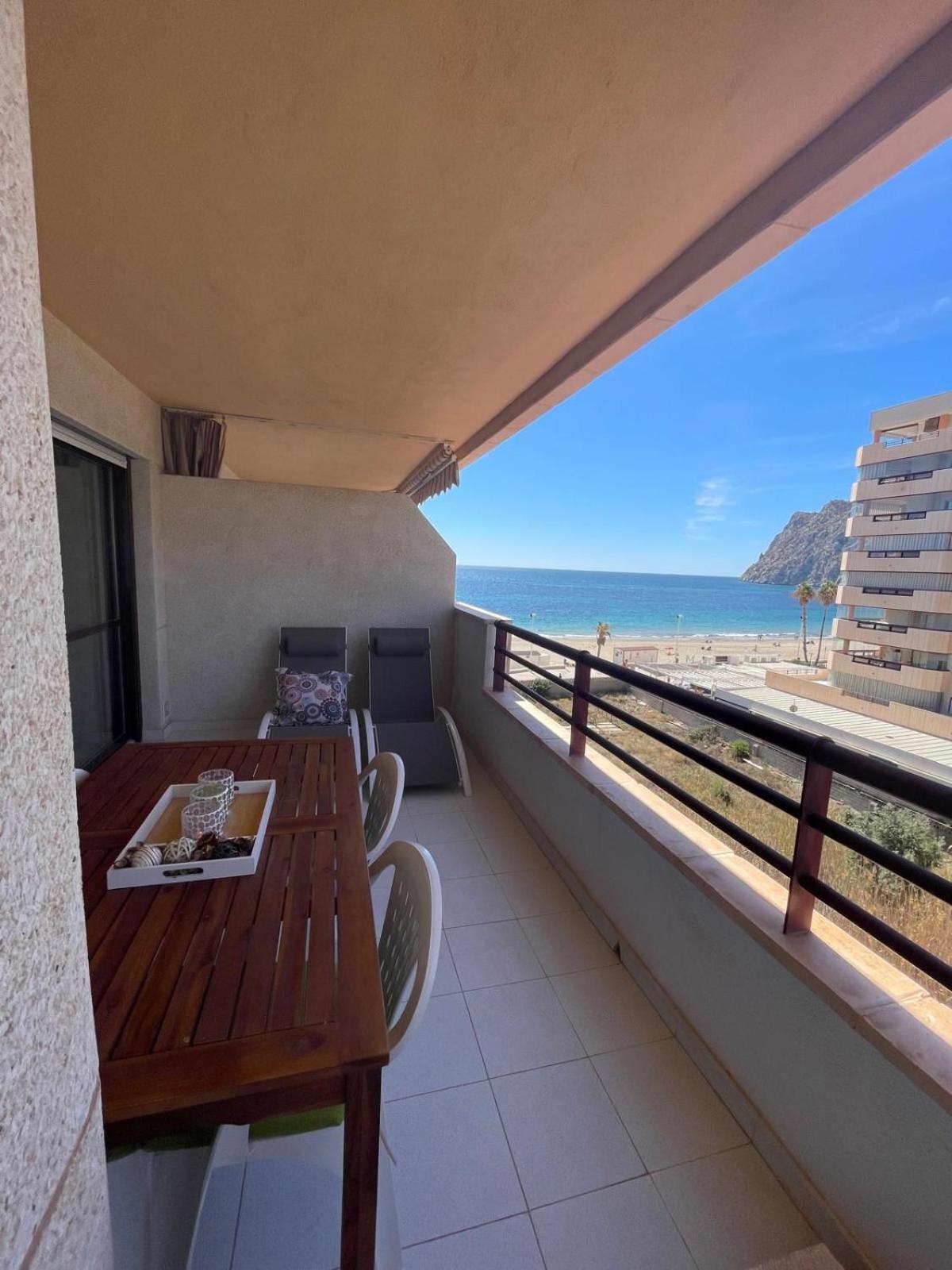 Eerstelijns Appartement Vive Cada Momento Zeezicht En Pal Aan De Boulevard En Strand Calpe, Toplocatie エクステリア 写真